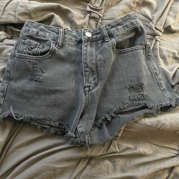 Black Pacsun shorts ( size 24) - Picture 1 of 3